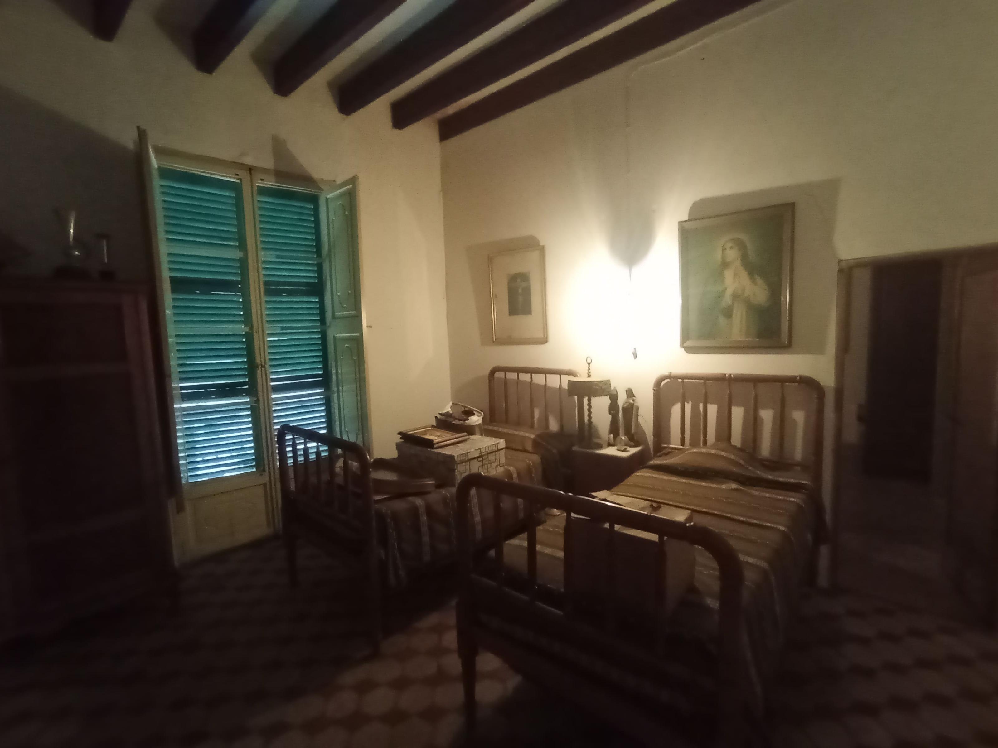 Imagen 21 Casa Adosada en venta en Manacor / En pleno centro de Manacor junto a la catedral.