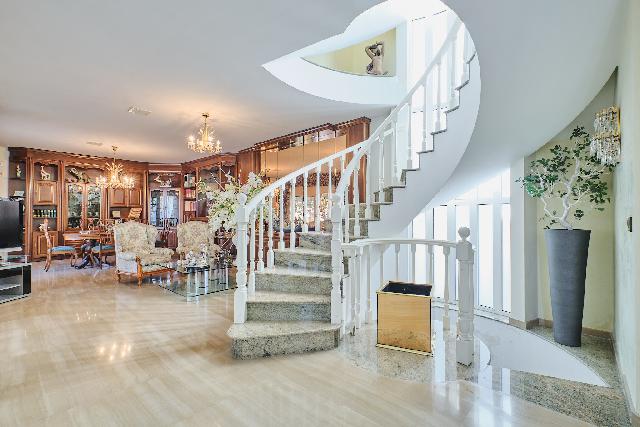 Imagen 5 Inmueble 287873 - Casa Aislada en venta en Pineda De Mar / Chalet en el centro de Pineda a 5 minutos de la playa