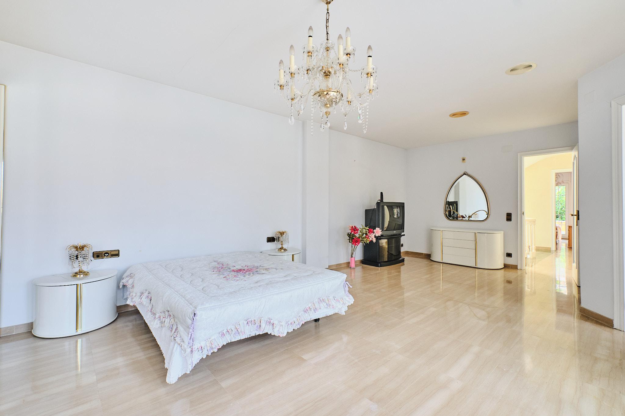 Imagen 17 Casa Aislada en venta en Pineda De Mar / Chalet en el centro de Pineda a 5 minutos de la playa