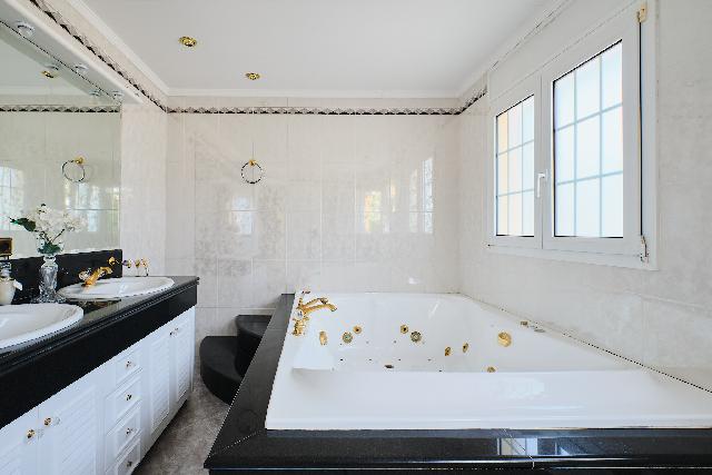 Imagen 23 Inmueble 287873 - Casa Aislada en venta en Pineda De Mar / Chalet en el centro de Pineda a 5 minutos de la playa