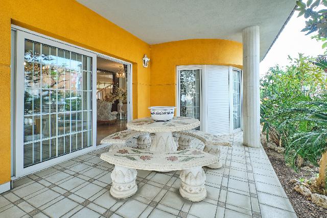 Imagen 10 Inmueble 287873 - Casa Aislada en venta en Pineda De Mar / Chalet en el centro de Pineda a 5 minutos de la playa