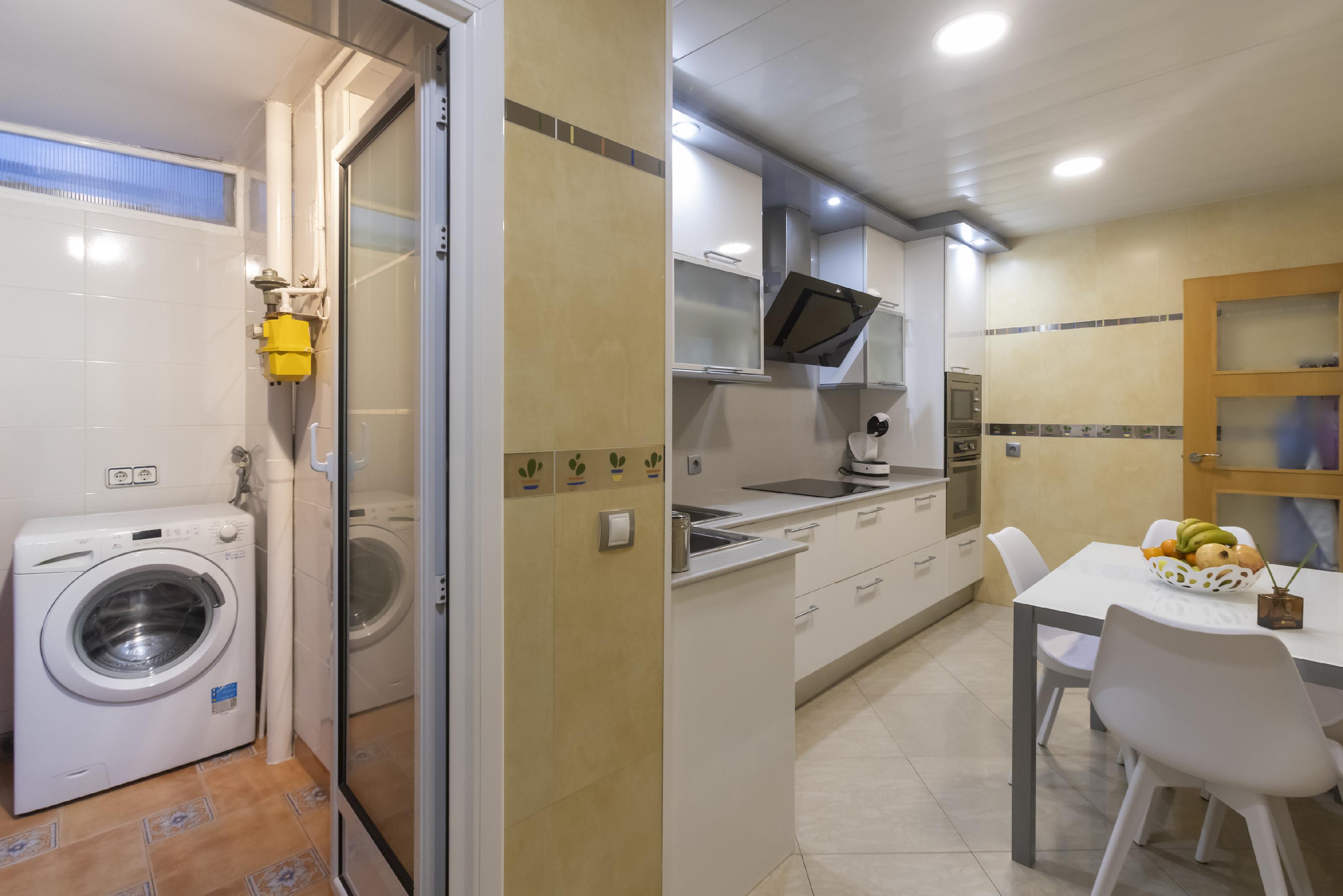 Imagen 14 Planta Baja en venta en Santa Coloma De Gramenet / Montigala, Barrio Puigfred