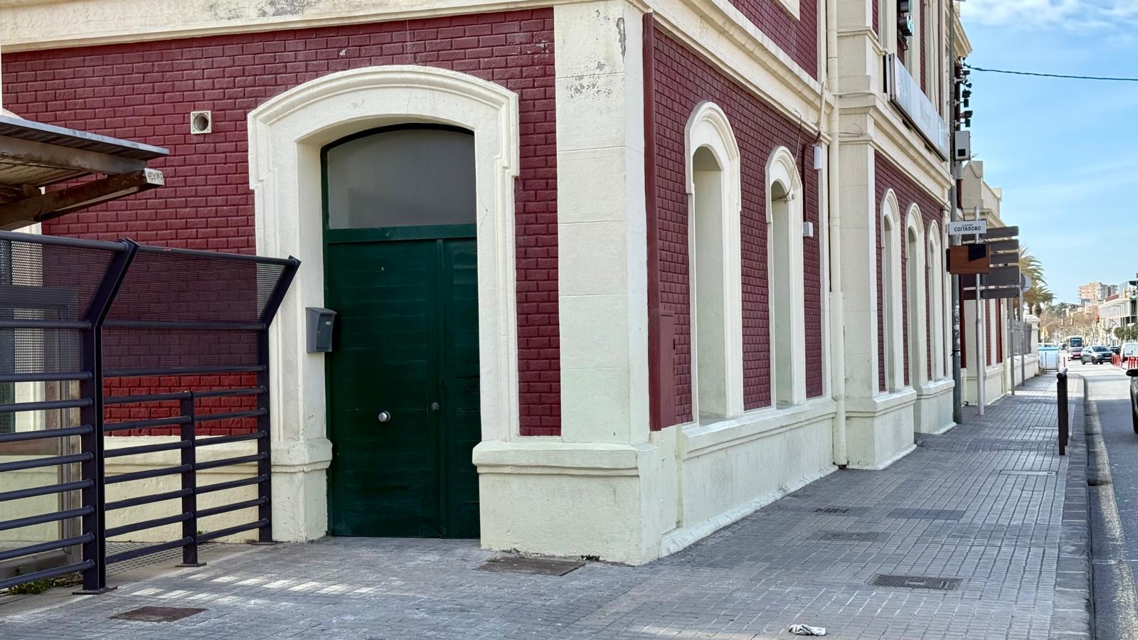 Imagen 30 Casa en venta en Montgat / Edificio en Montgat, Barcelona