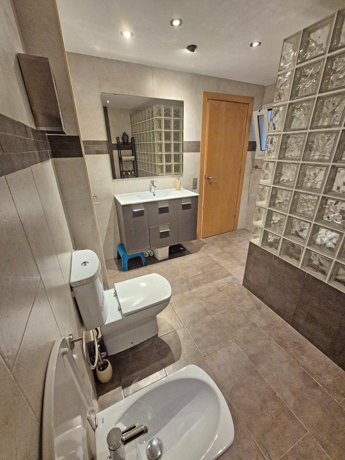 Imagen 7 Dúplex en venta en Badalona / En pasaje de Fortuny cerca de la C31