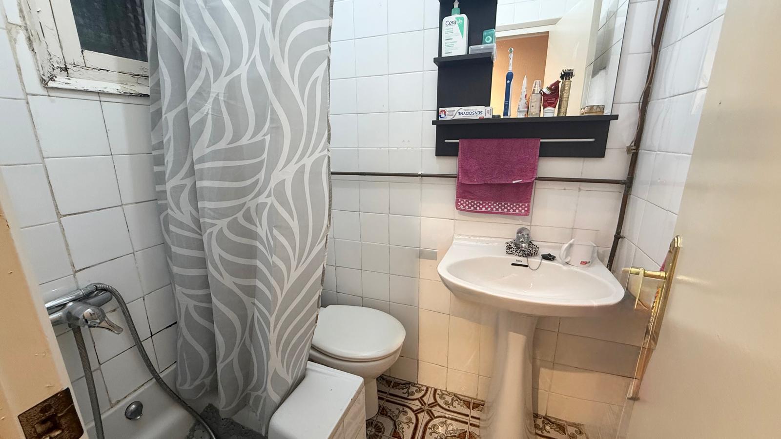 Imagen 8 Apartamento en venta en Badalona / Piso en Badalona Inversor o Particular.