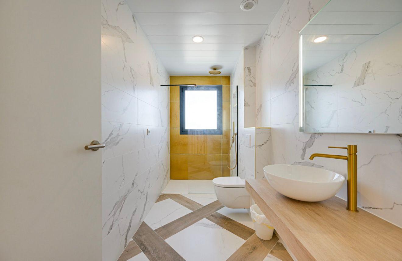 Imagen 19 Casa Adosada en venta en Montgat / Chalet Adosado en Montgat.