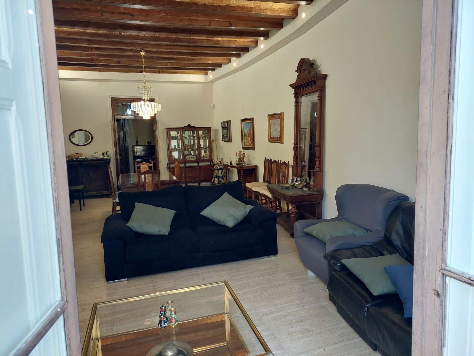 Imagen 13 Piso en venta en Barcelona / Frente a la Escultura de Pitarra