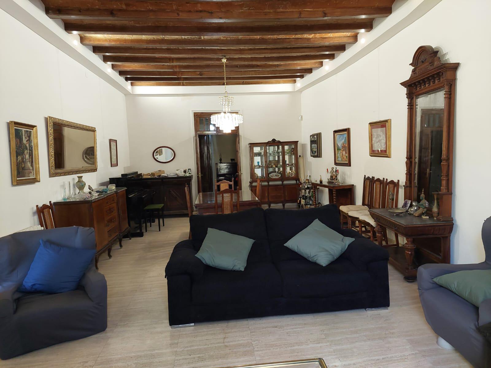 Imagen 4 Piso en venta en Barcelona / Frente a la Escultura de Pitarra