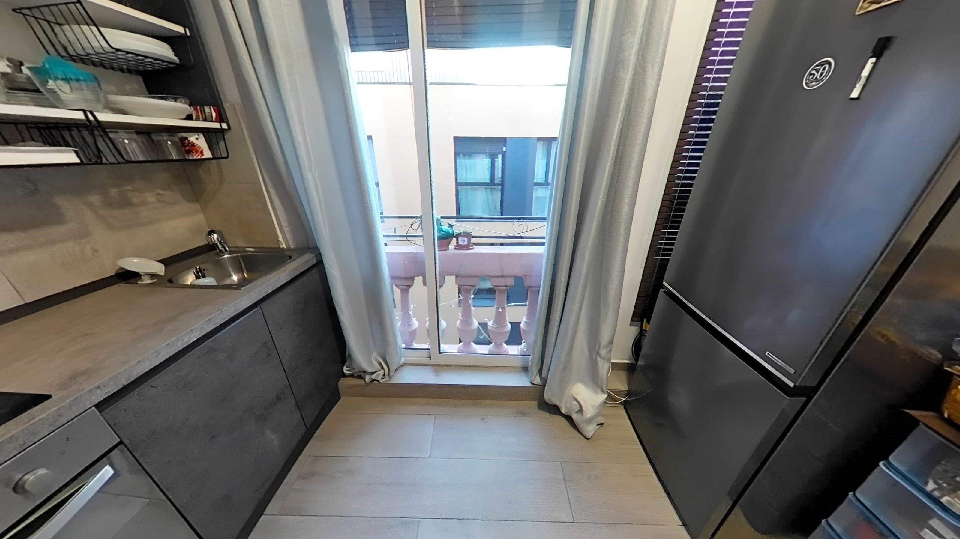 Imagen 12 Piso en venta en Barcelona / A 400 metros de estatua de Colón, L3 Drassanes