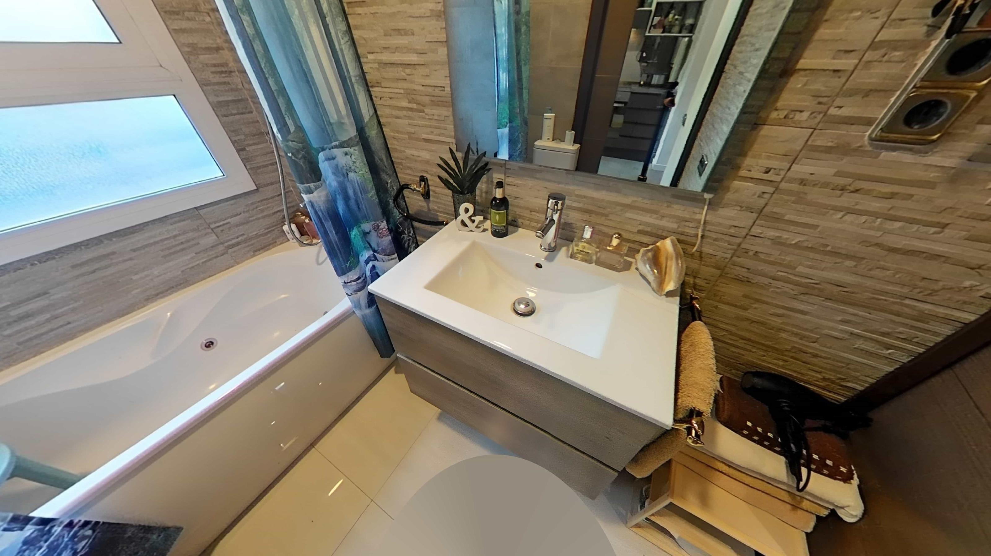 Imagen 18 Piso en venta en Barcelona / A 400 metros de estatua de Colón, L3 Drassanes