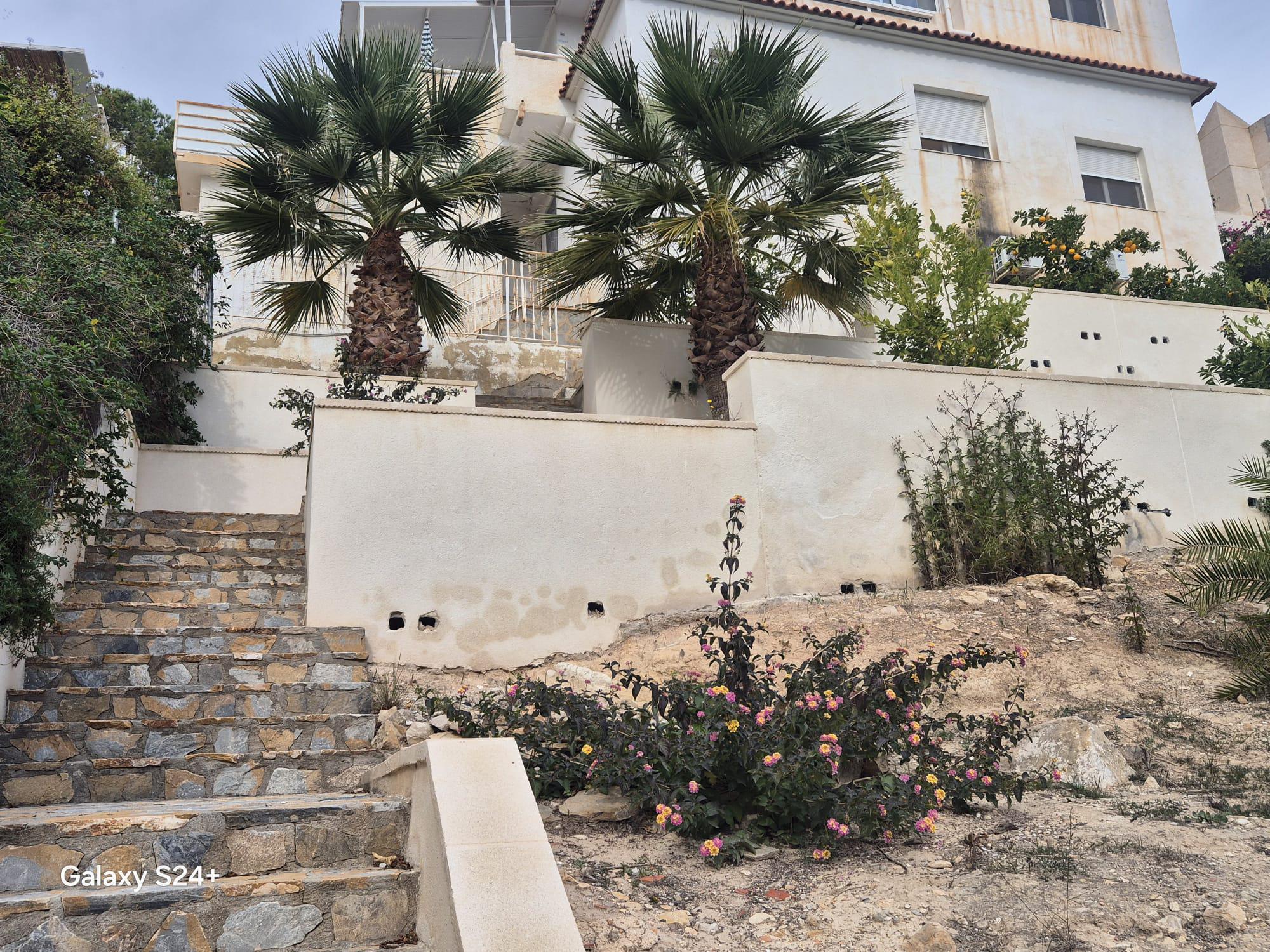 Imagen 2 Casa Aislada en venta en Campello El / A 200 metros de la cala Morro blanc