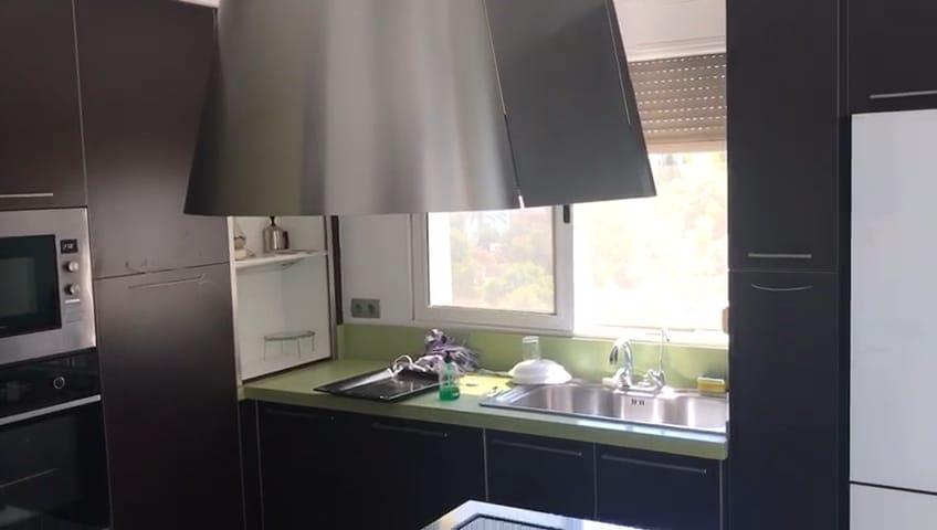 Imagen 10 Casa Aislada en venta en Campello El / A 200 metros de la cala Morro blanc