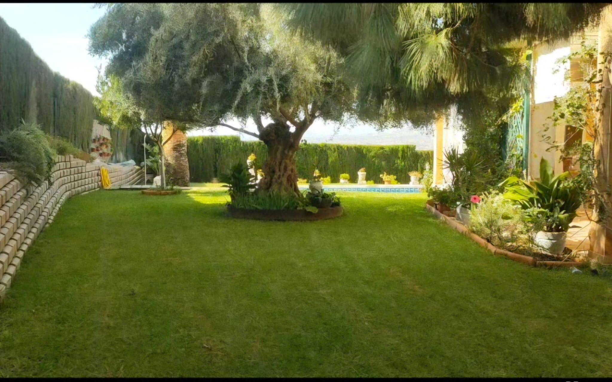 Imagen 2 Casa Aislada en venta en Busot / Calle lesco marques