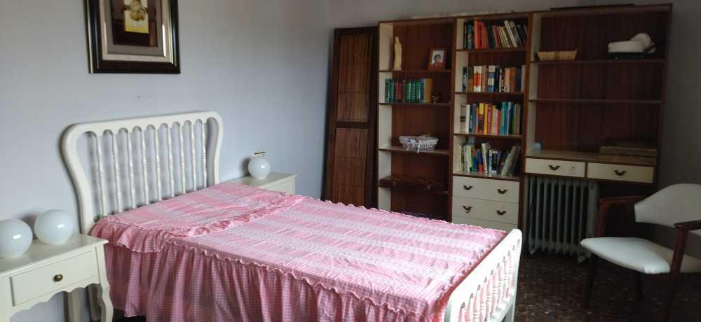 Imagen 9 Casa Aislada en venta en Villar De Rena / Vistas a la sierra ubicación con mucha luz