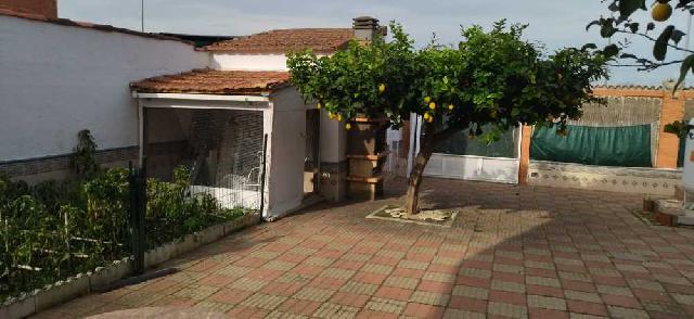 Imagen 4 Inmueble 289230 - Casa Aislada en venta en Villar De Rena / Vistas a la sierra ubicación con mucha luz