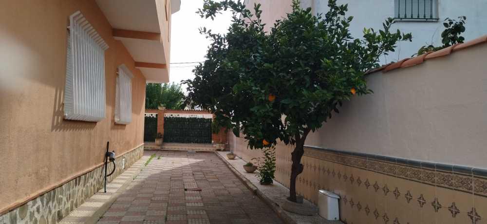 Imagen 6 Casa Aislada en venta en Villar De Rena / Vistas a la sierra ubicación con mucha luz