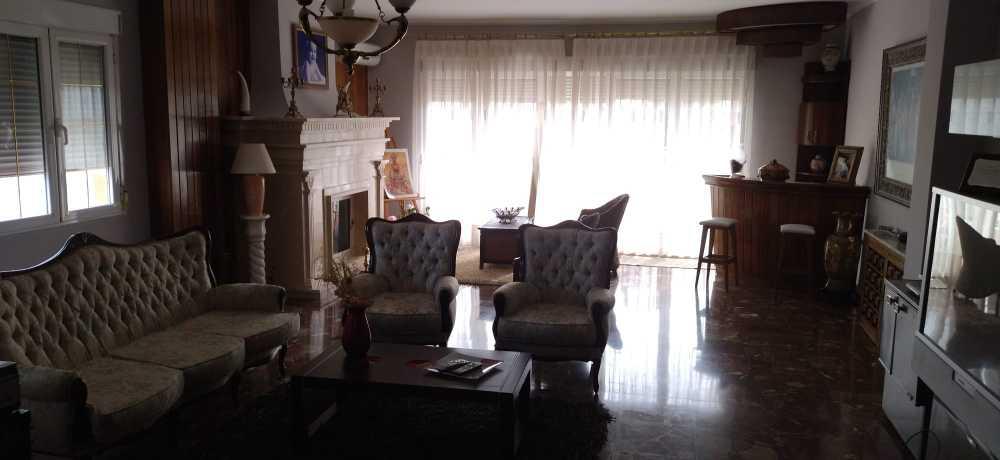 Imagen 18 Casa Aislada en venta en Villar De Rena / Vistas a la sierra ubicación con mucha luz