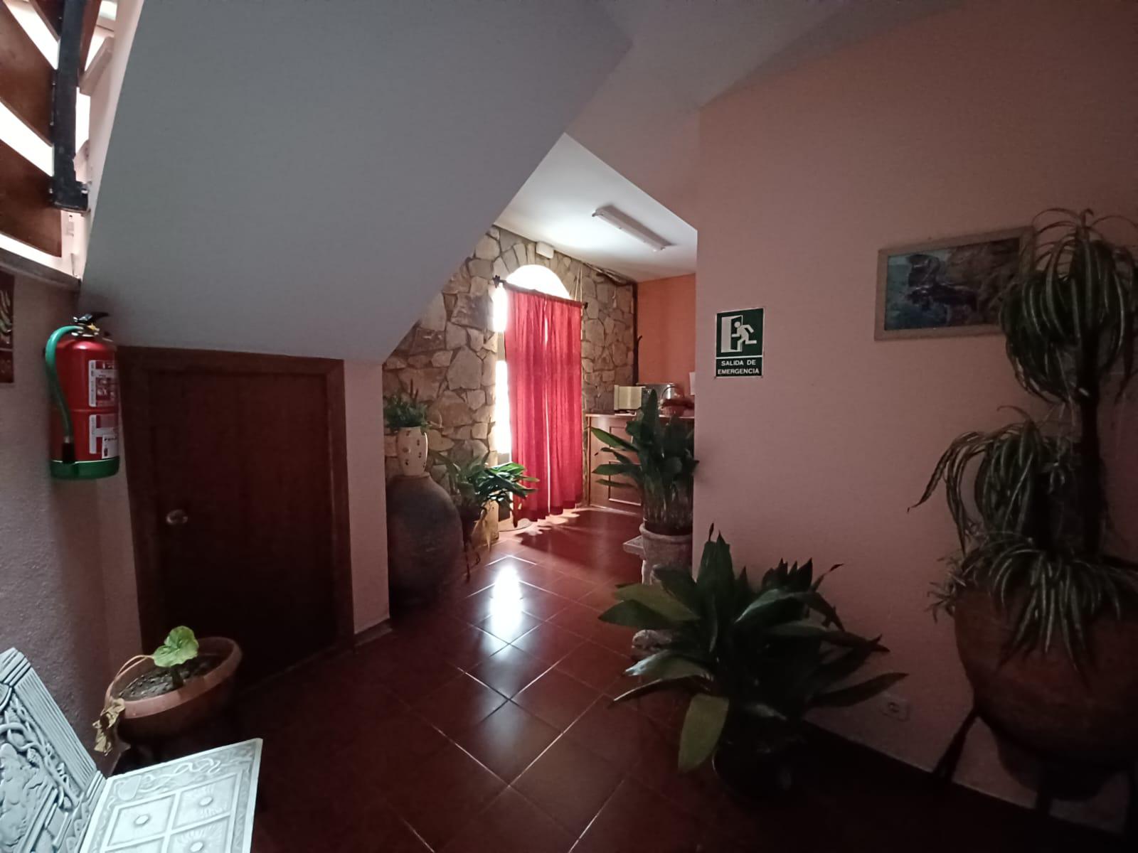 Imagen 7 Casa Aislada en venta en Navas Del Madroño / Pasando el desvío a Brozas, unos metros en la...