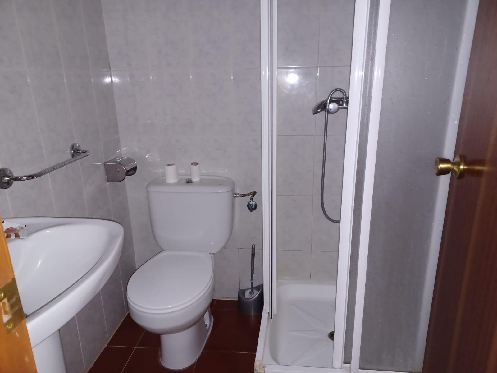 Imagen 11 Casa Aislada en venta en Navas Del Madroño / Pasando el desvío a Brozas, unos metros en la...