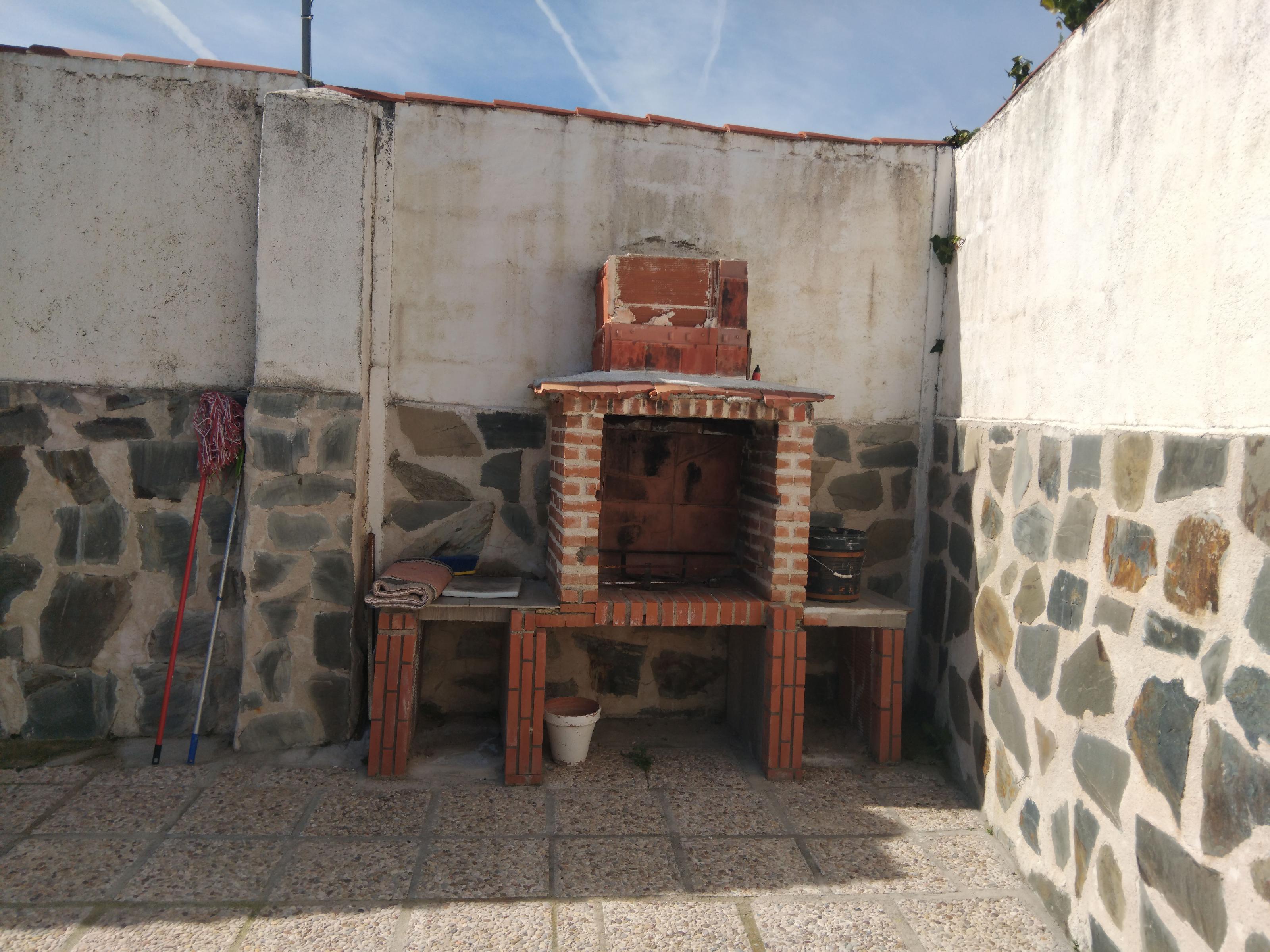 Imagen 4 Casa Aislada en venta en Navalmoral De La Mata / Cerca de Desguace Martín