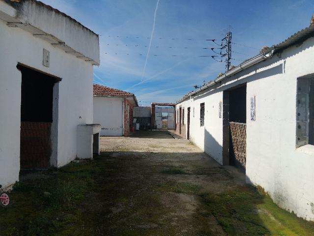 Imagen 6 Inmueble 291975 - Casa Aislada en venta en Navalmoral De La Mata / Cerca de Desguace Martín