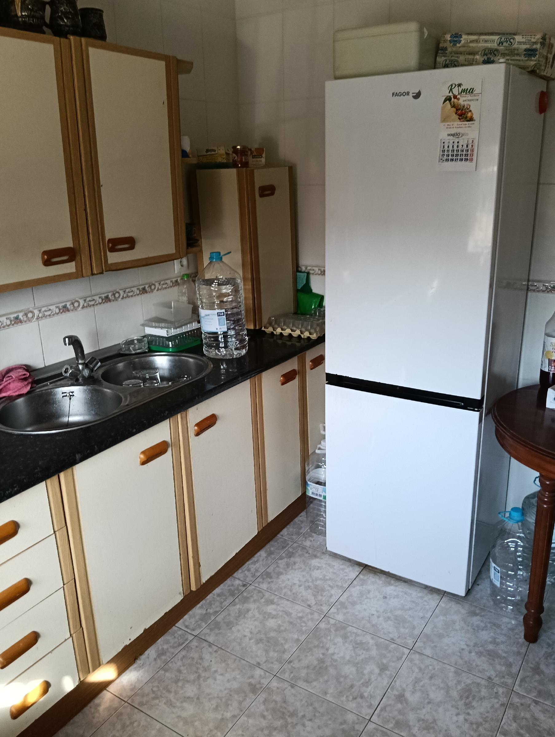 Imagen 2 Casa Aislada en venta en Chipiona / Situado a 500 m de la playa de las tres piedras.