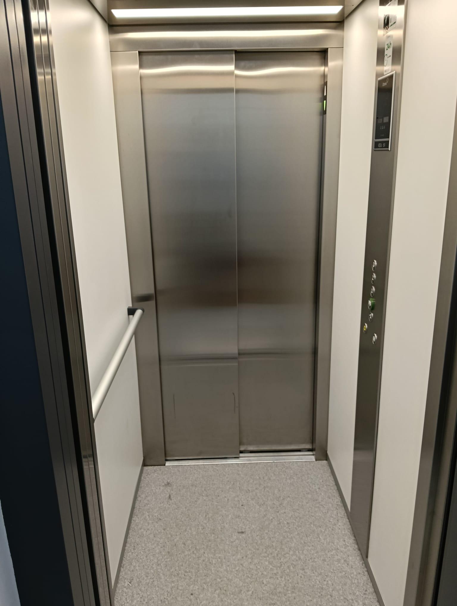 Imagen 2 Piso en venta en Arcos De La Frontera / Inmueble ubicado a escasos metros del lago de Arcos.