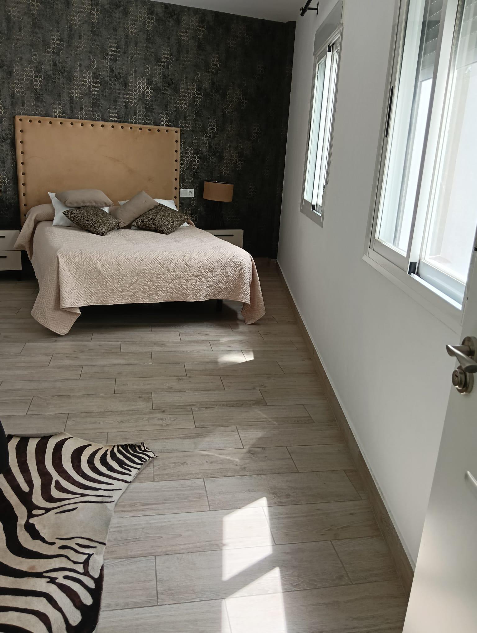 Imagen 11 Piso en venta en Arcos De La Frontera / Inmueble ubicado a escasos metros del lago de Arcos.