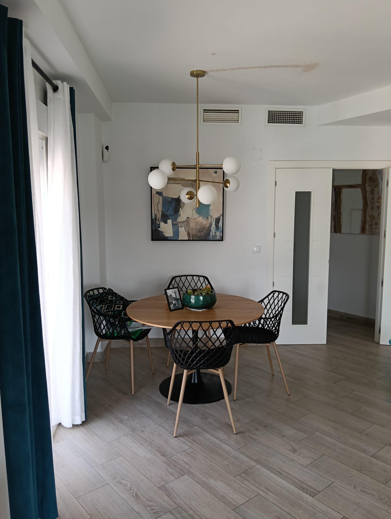 Imagen 17 Piso en venta en Arcos De La Frontera / Inmueble ubicado a escasos metros del lago de Arcos.