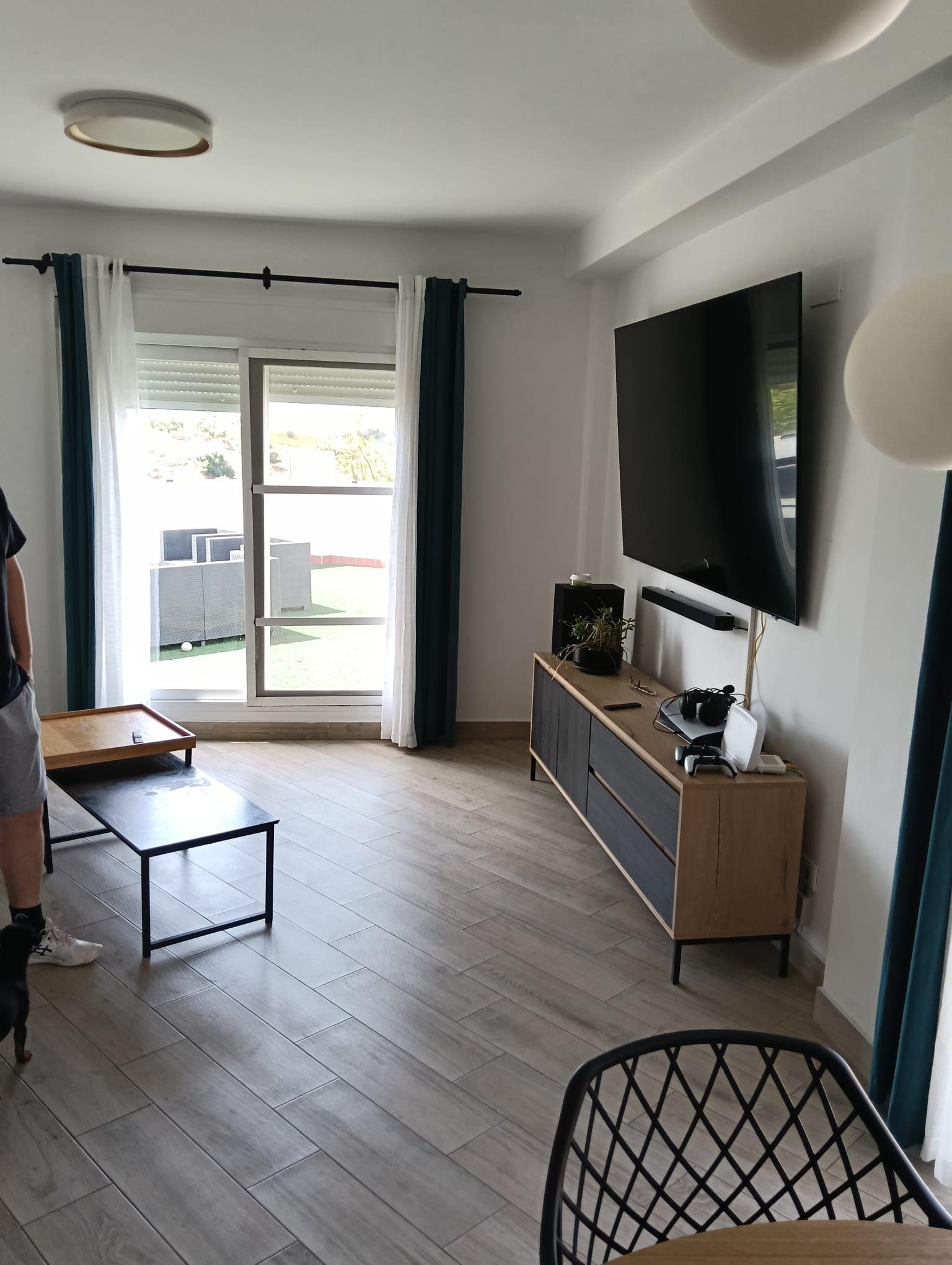 Imagen 18 Piso en venta en Arcos De La Frontera / Inmueble ubicado a escasos metros del lago de Arcos.