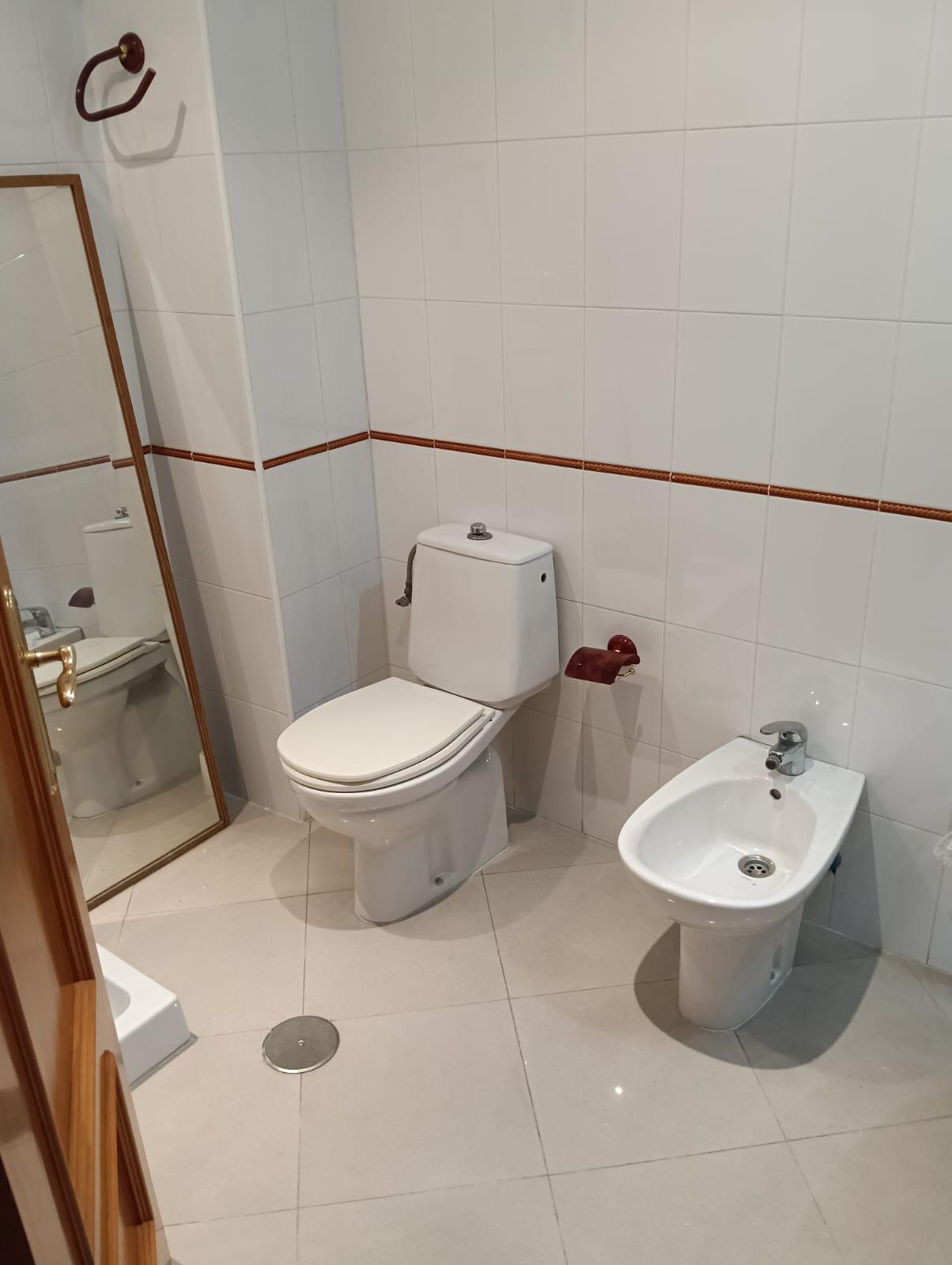 Imagen 16 Piso en venta en Arcos De La Frontera / Ubicado cerca de la Plaza Bailen.