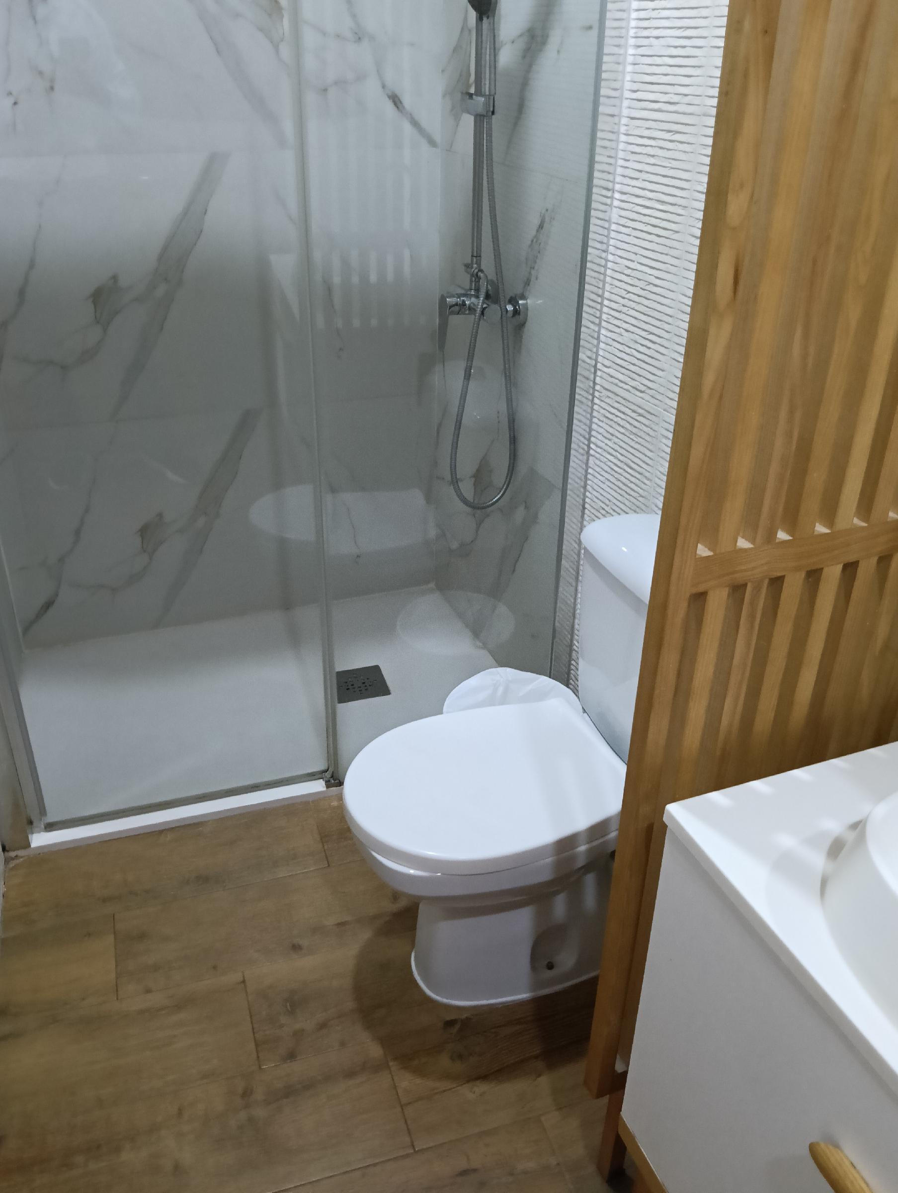 Imagen 2 Piso en venta en Sanlúcar De Barrameda / Ubicado a 200metros plaza Cabildo y mercado de Ab...