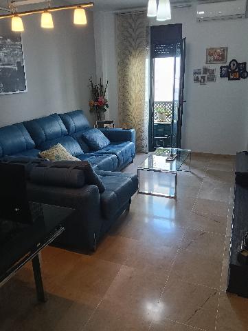 Imagen 1 Inmueble 297405 - Piso en venta en Chiclana De La Frontera / Ubicado en el centro,al lado del mercado de abastos