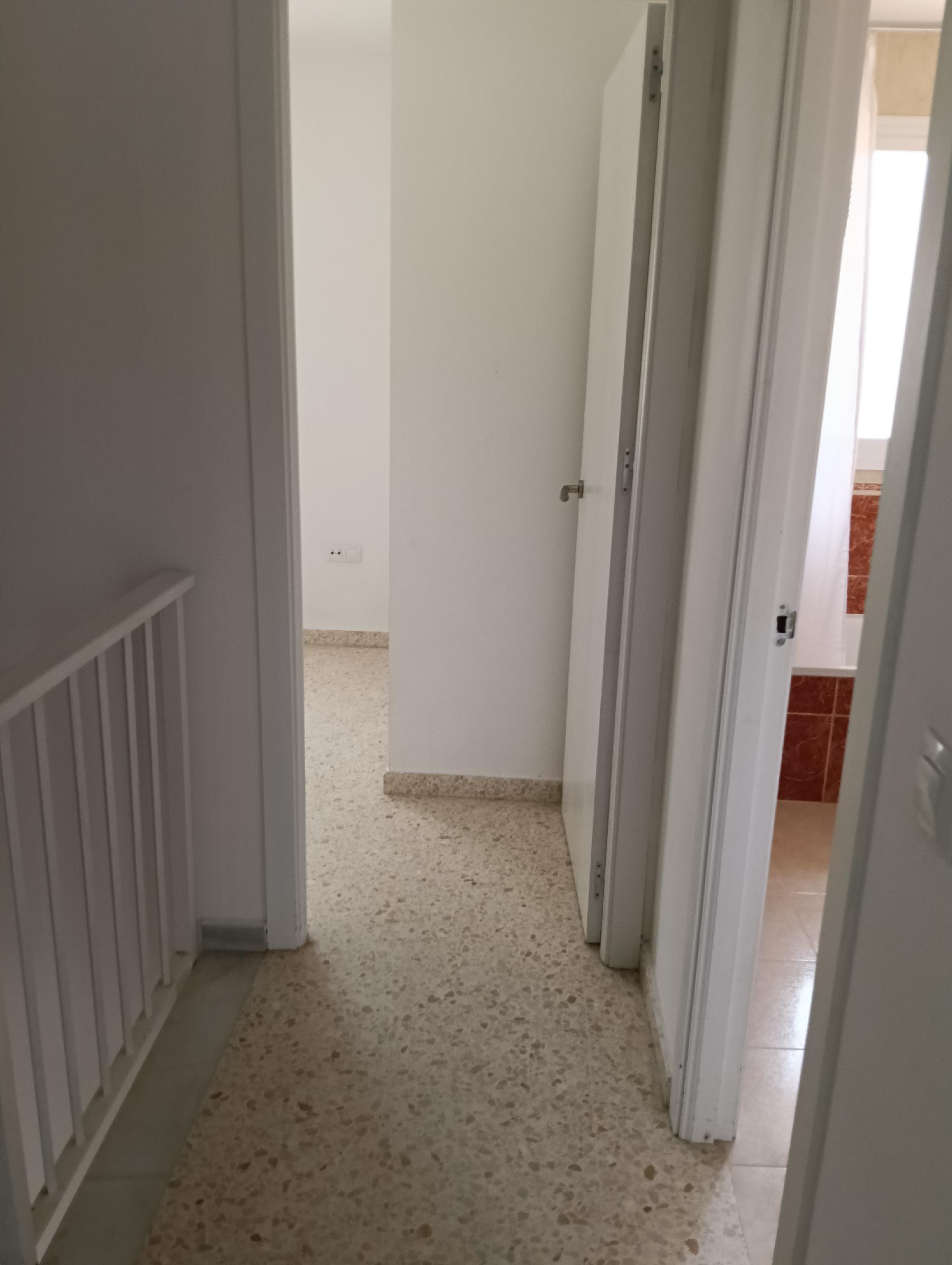 Imagen 5 Piso en venta en Jerez De La Frontera / Ubicado en zona barriada San José Obrero.