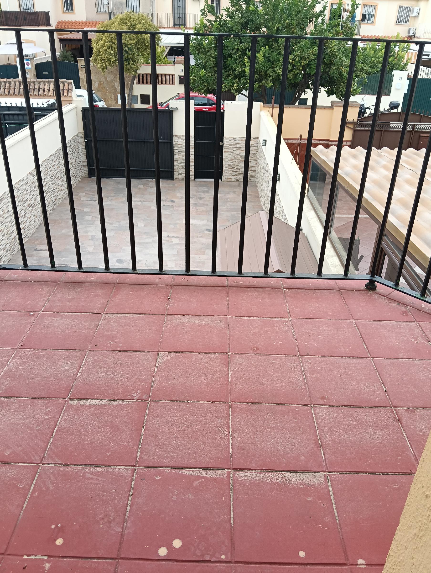 Imagen 7 Piso en venta en Jerez De La Frontera / Ubicado en zona barriada San José Obrero.