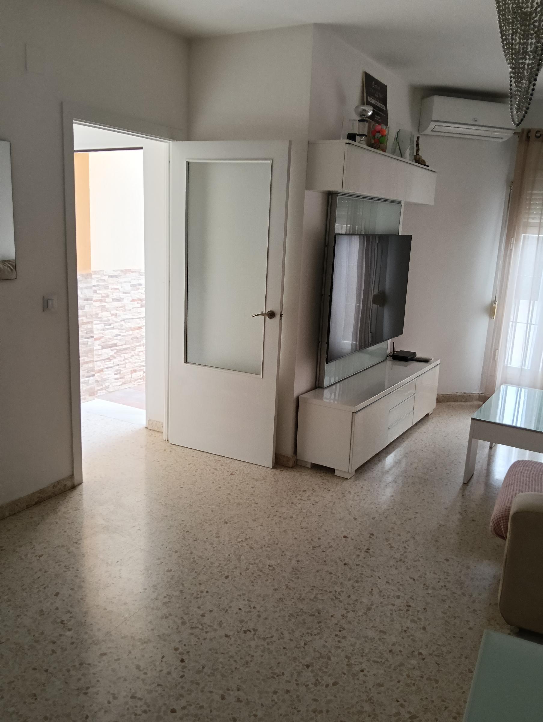 Imagen 14 Piso en venta en Jerez De La Frontera / Ubicado en zona barriada San José Obrero.