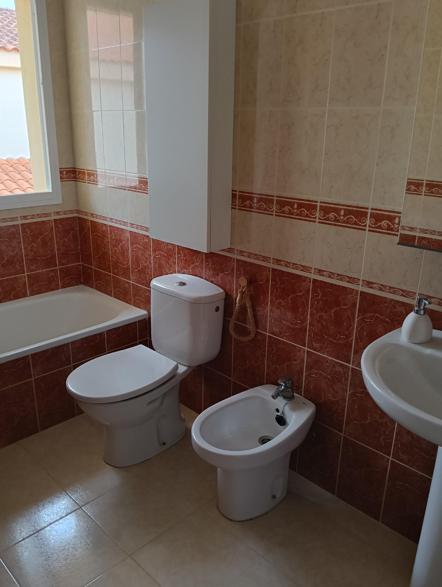 Imagen 17 Piso en venta en Jerez De La Frontera / Ubicado en zona barriada San José Obrero.