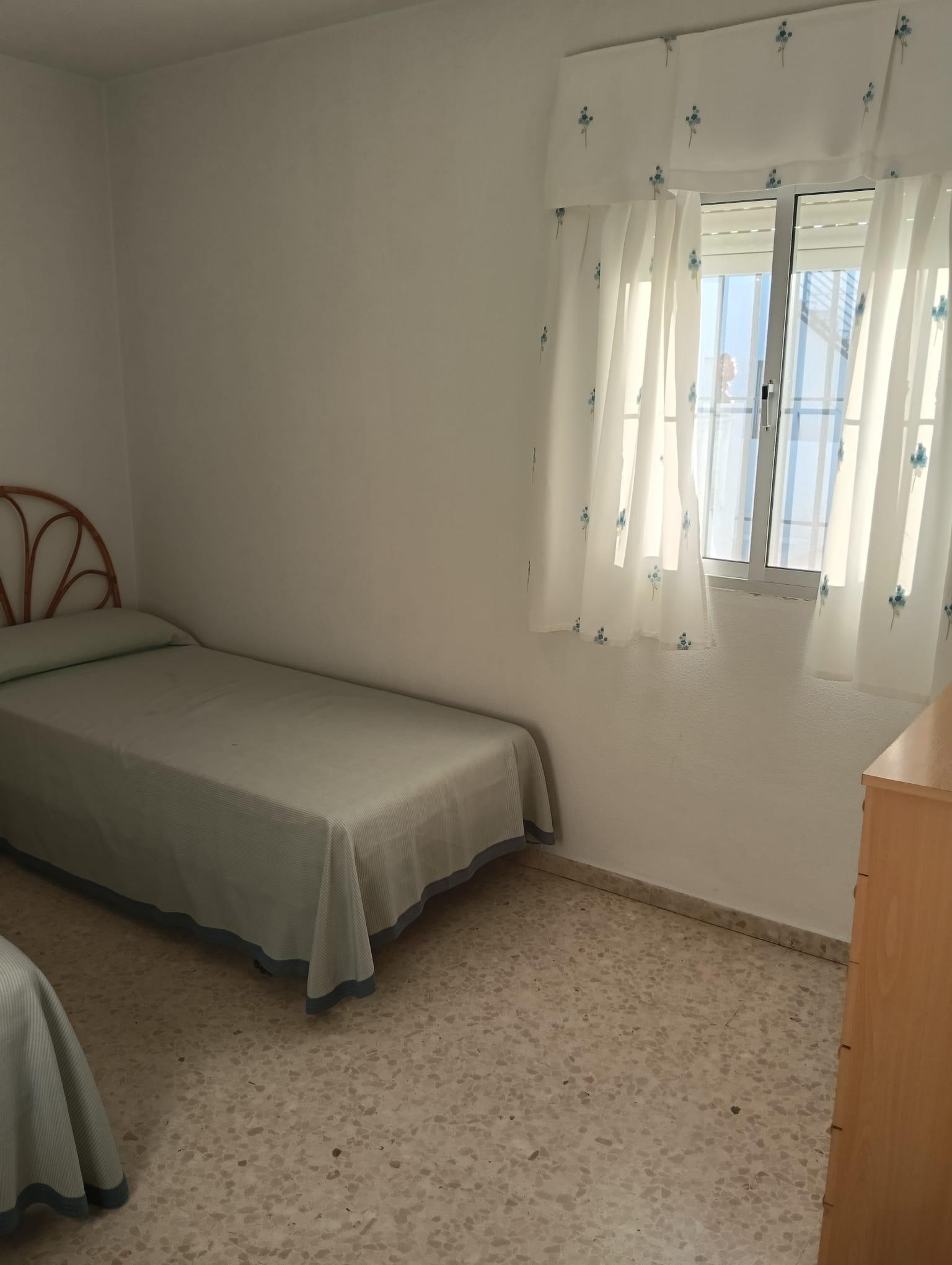 Imagen 5 Piso en venta en Chipiona / Ubicado cerca del mercadillo de Chipiona.