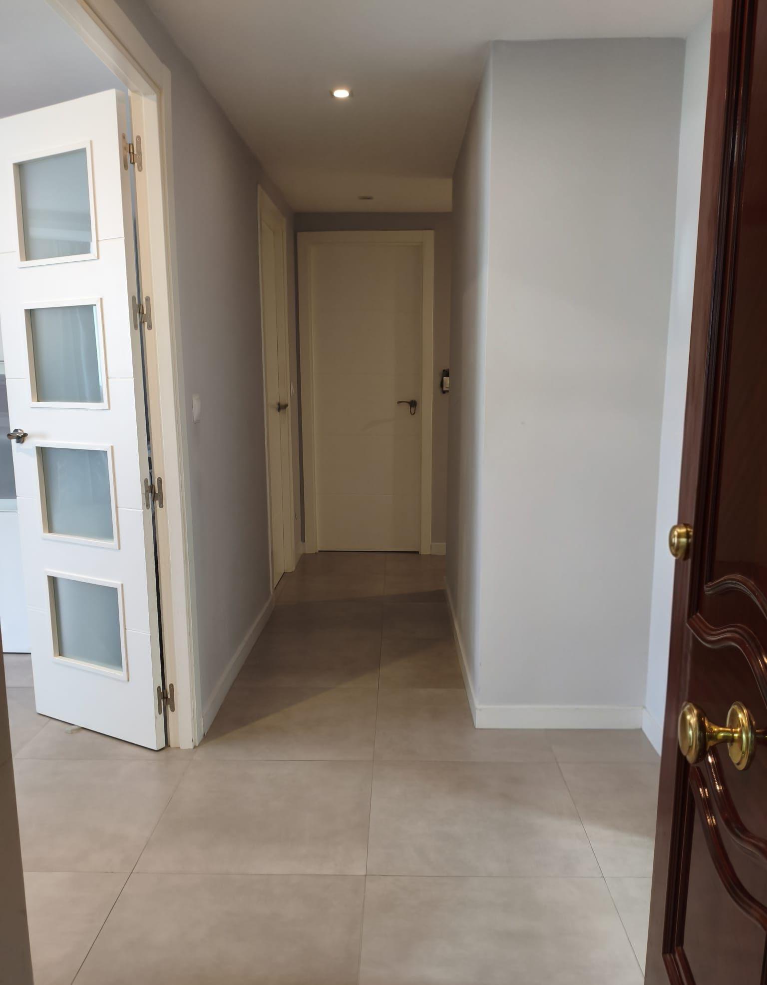 Imagen 9 Piso en venta en Cádiz / Cerca de la playa de la Victoria.