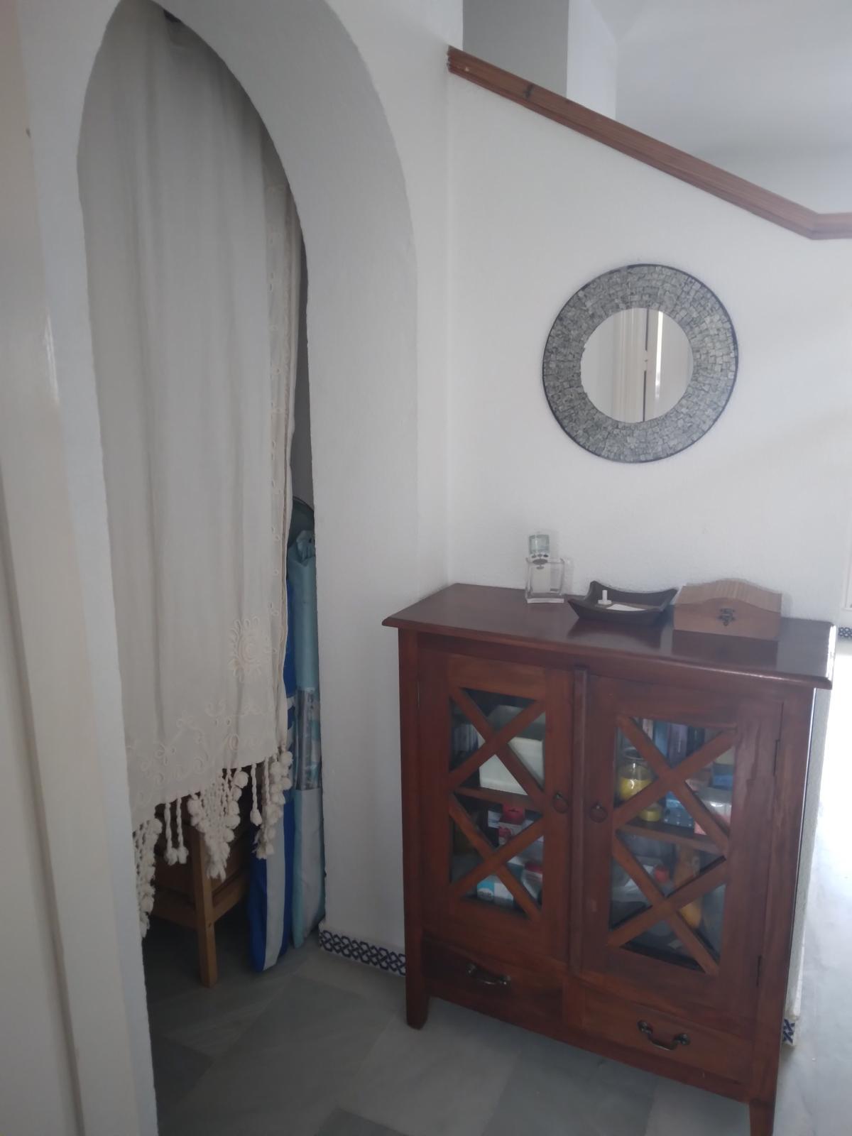 Imagen 3 Dúplex en venta en Chiclana De La Frontera / Ubicada muy cerca  de la playa de Sancti Petri.