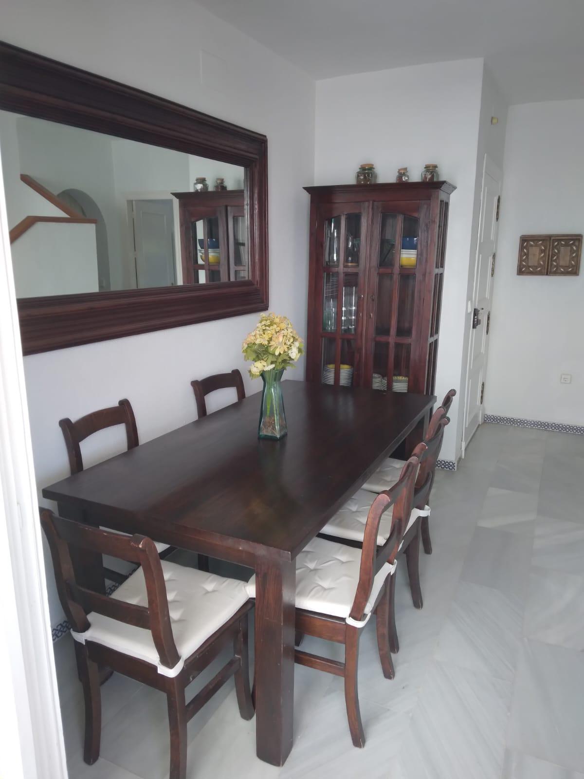 Imagen 7 Dúplex en venta en Chiclana De La Frontera / Ubicada muy cerca  de la playa de Sancti Petri.