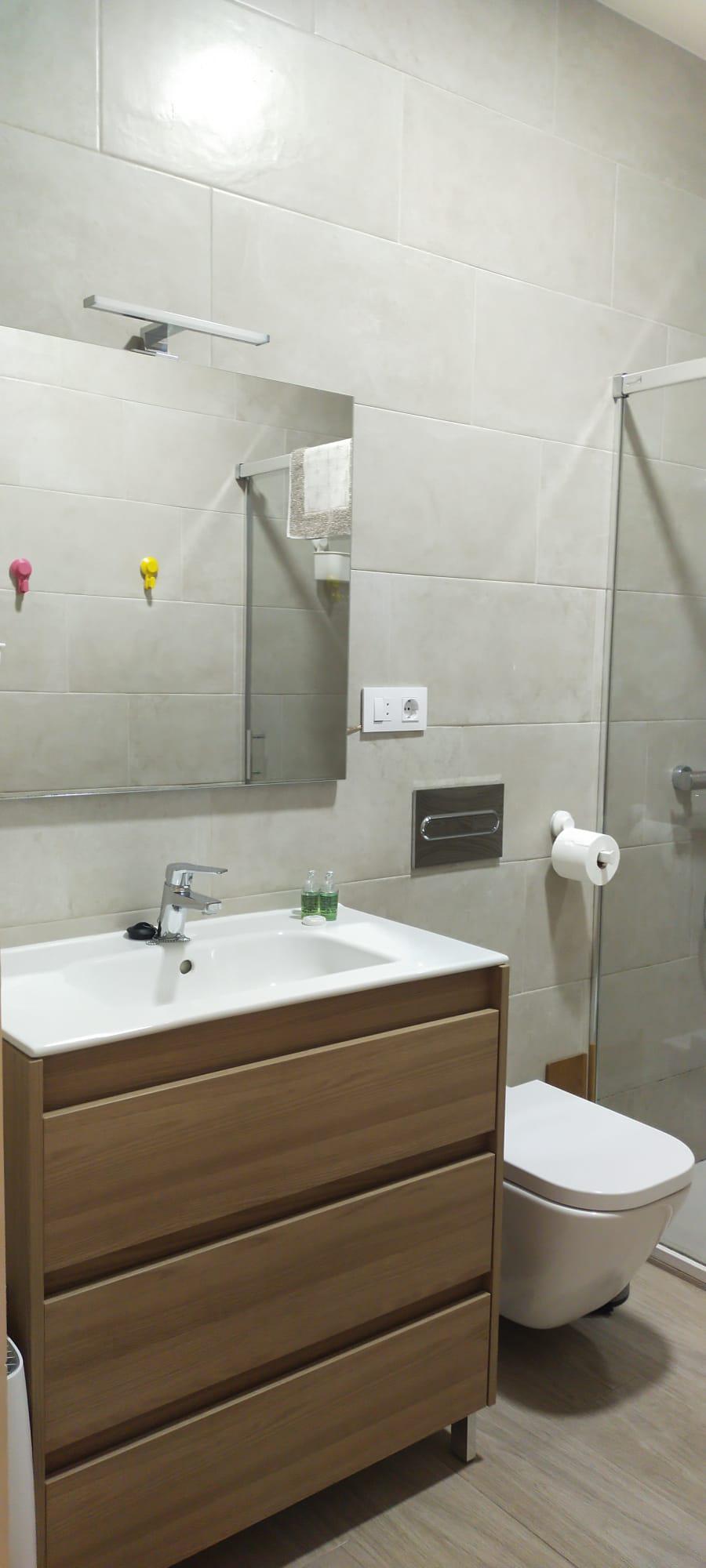 Imagen 10 Piso en venta en Cádiz / Muy cerca de la Torre Tavira y plaza Orellana