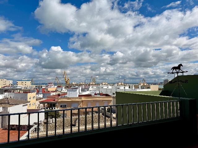 Imagen 14 Inmueble 300099 - Piso en venta en Cádiz / Cerca de la plaza San Severiano