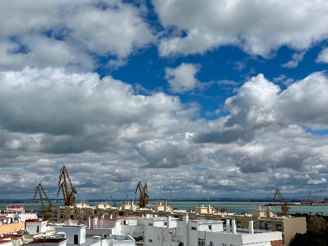 Imagen 37 Inmueble 300099 - Piso en venta en Cádiz / Cerca de la plaza San Severiano