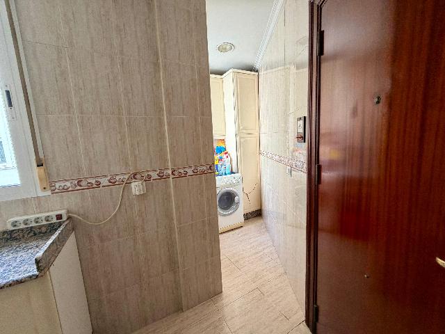 Imagen 26 Inmueble 300099 - Piso en venta en Cádiz / Cerca de la plaza San Severiano