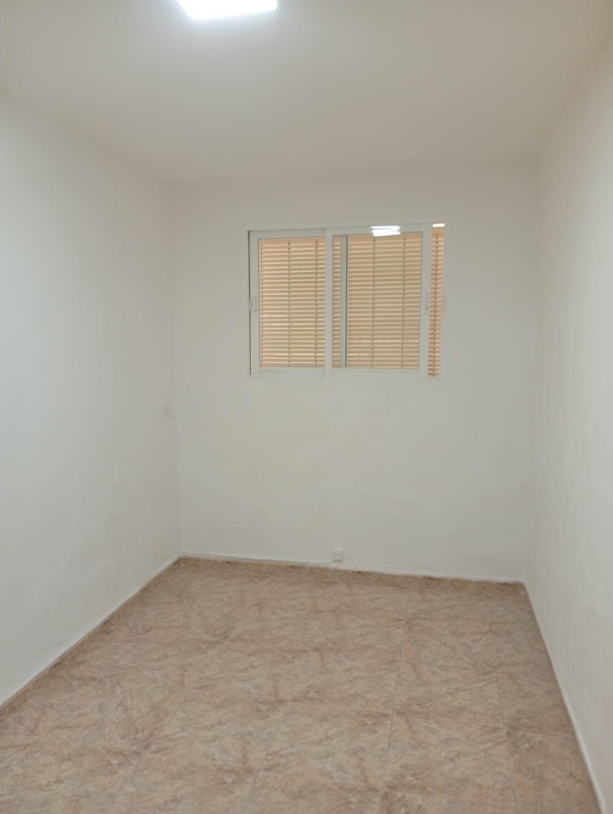 Imagen 9 Piso en venta en San Fernando / Cerca de la Calle San Marcos.