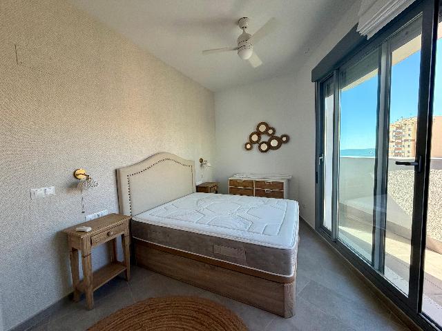 Imagen 6 Inmueble 300853 - Piso en venta en Cádiz / En la playa Santa María del Mar.