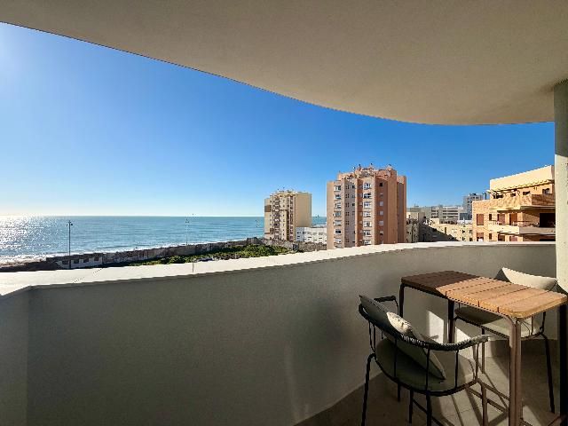Imagen 20 Inmueble 300853 - Piso en venta en Cádiz / En la playa Santa María del Mar.