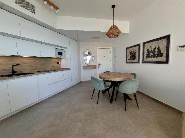 Imagen 2 Inmueble 300853 - Piso en venta en Cádiz / En la playa Santa María del Mar.