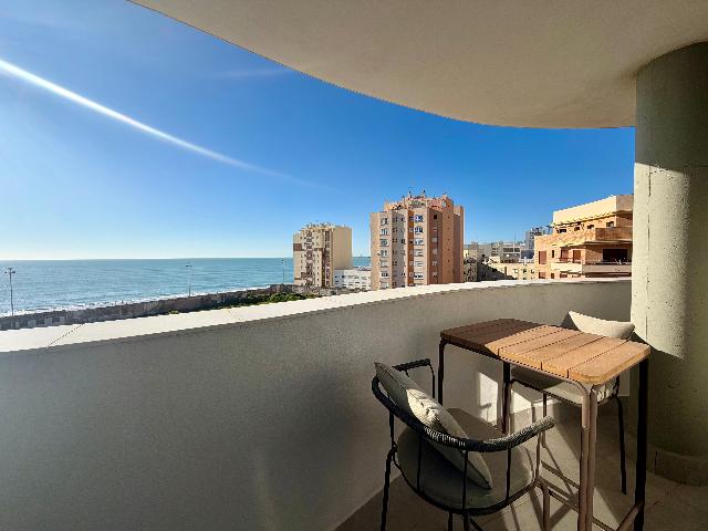 Imagen 26 Inmueble 300853 - Piso en venta en Cádiz / En la playa Santa María del Mar.